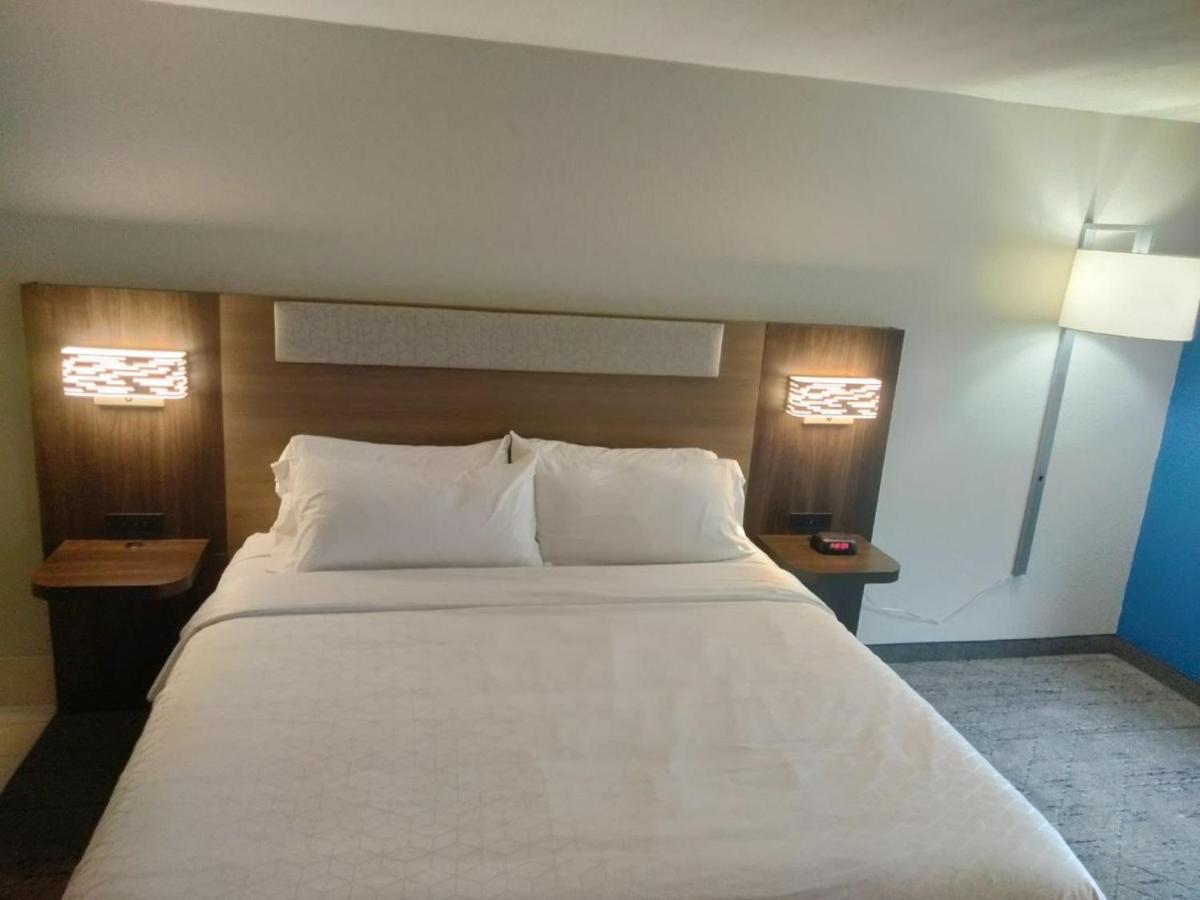 Express By Ihg 2*